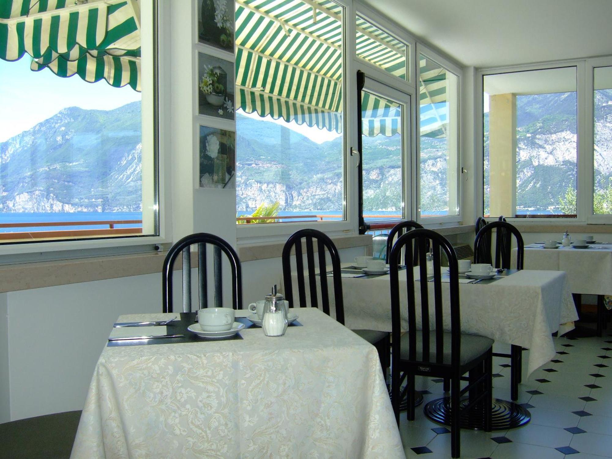 Residence San Vito Brenzone sul Garda Exteriör bild