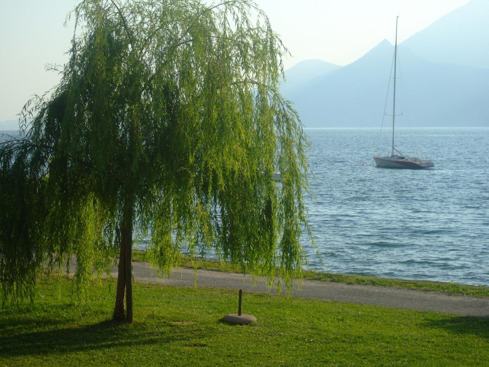 Residence San Vito Brenzone sul Garda Exteriör bild