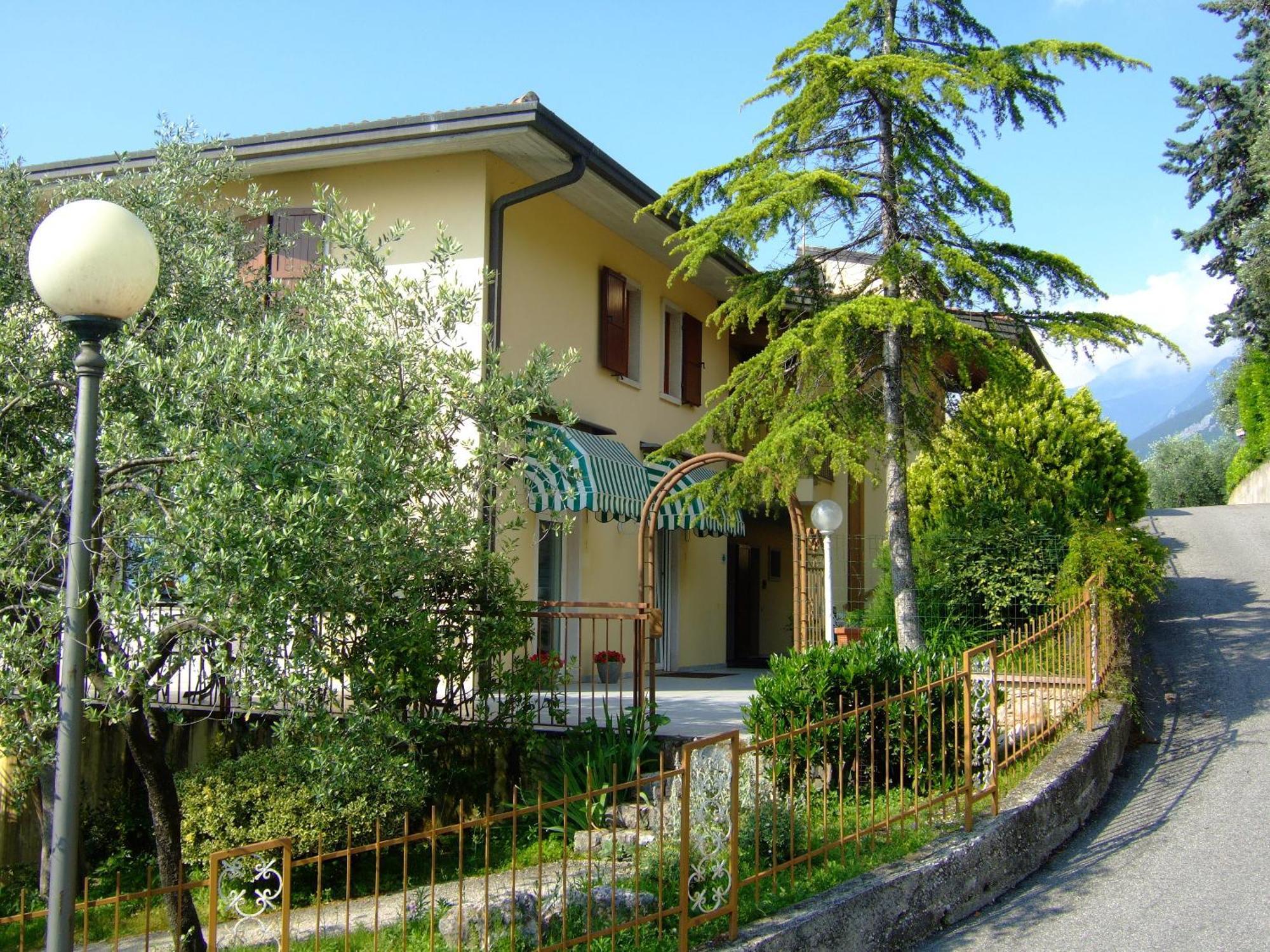 Residence San Vito Brenzone sul Garda Exteriör bild