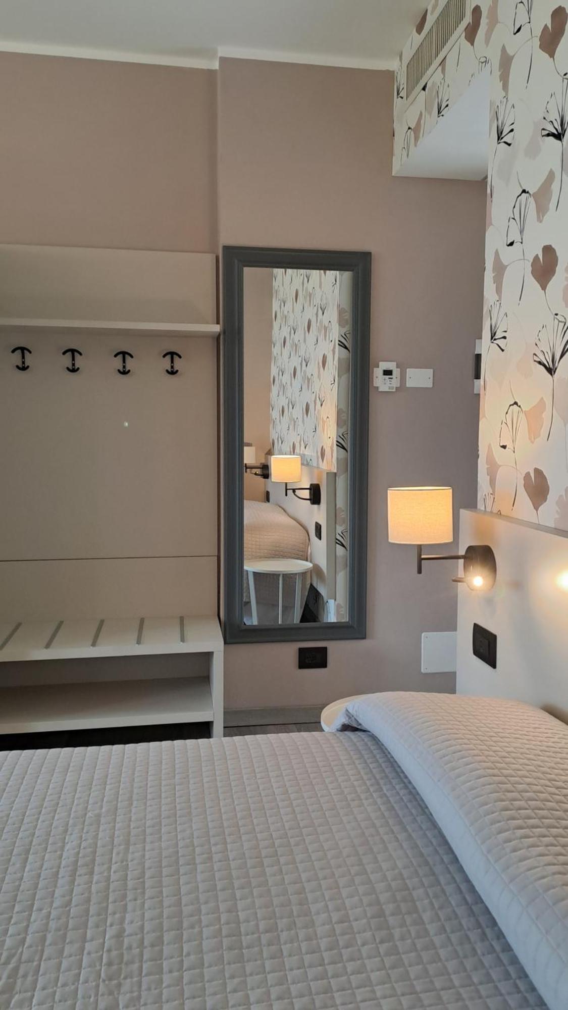 Residence San Vito Brenzone sul Garda Exteriör bild