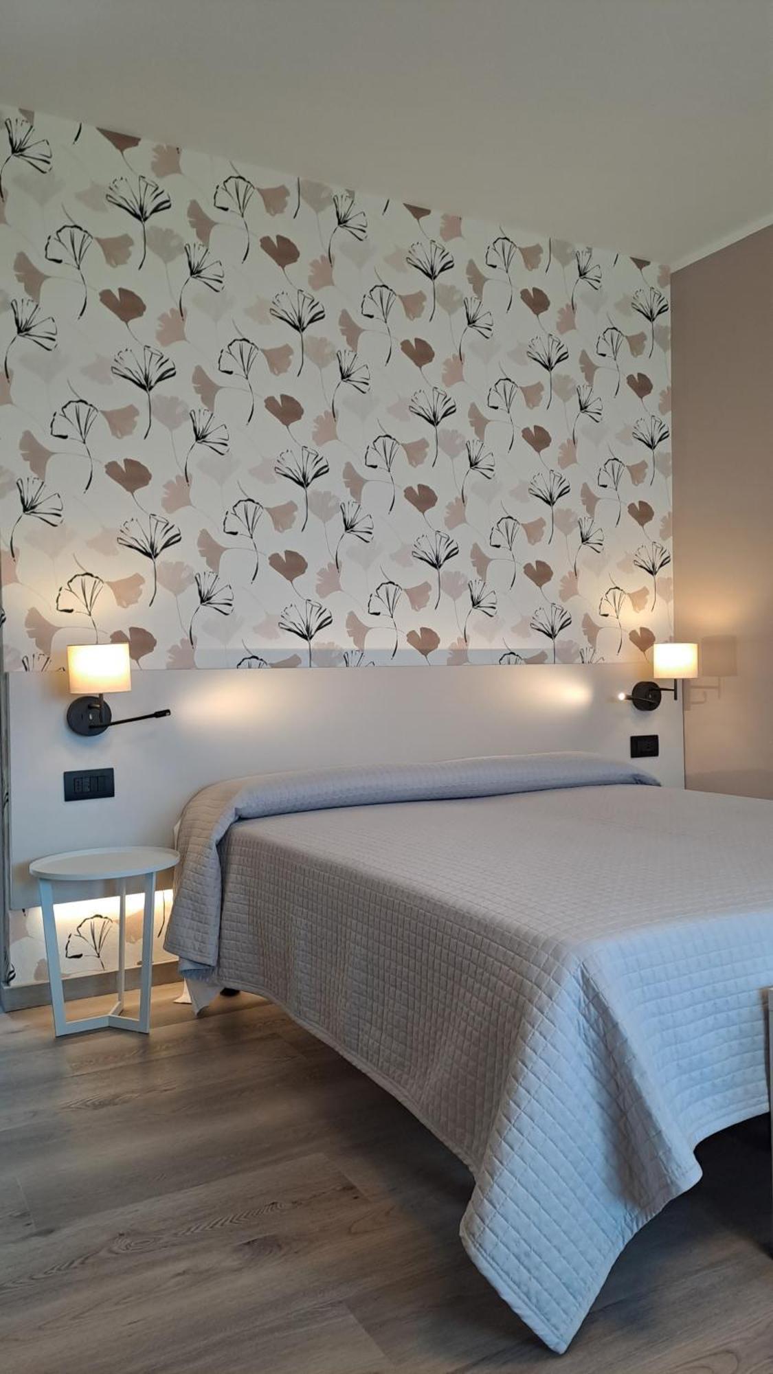 Residence San Vito Brenzone sul Garda Exteriör bild