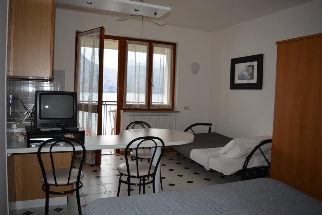 Residence San Vito Brenzone sul Garda Exteriör bild