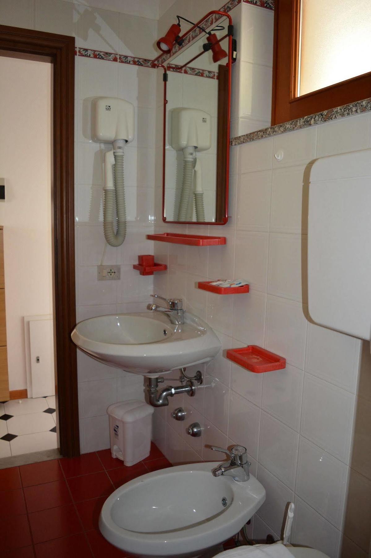 Residence San Vito Brenzone sul Garda Exteriör bild